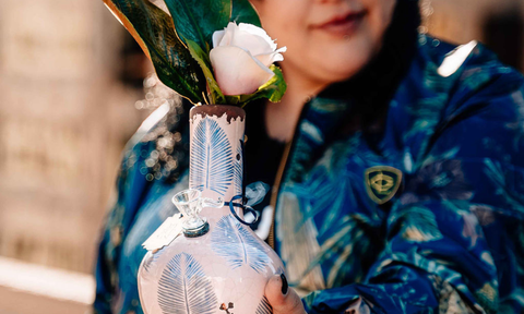 The Vase Bong